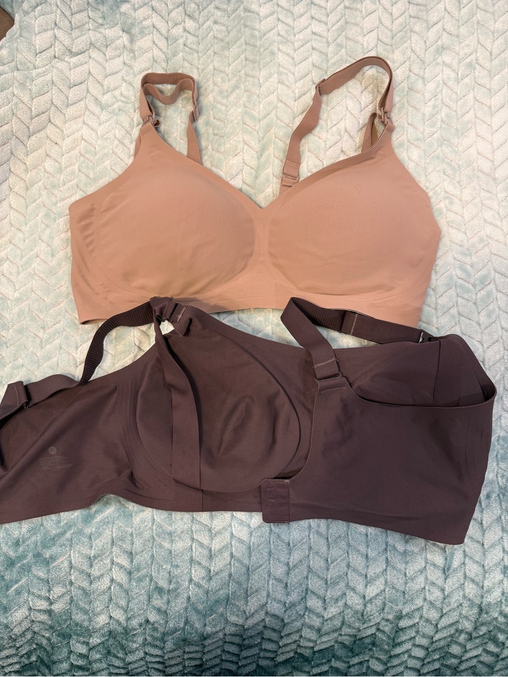 Nursing Seamless Wireless Bras - Nude and Deep Plum